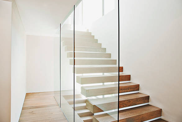 Nieuwe trap plaatsen